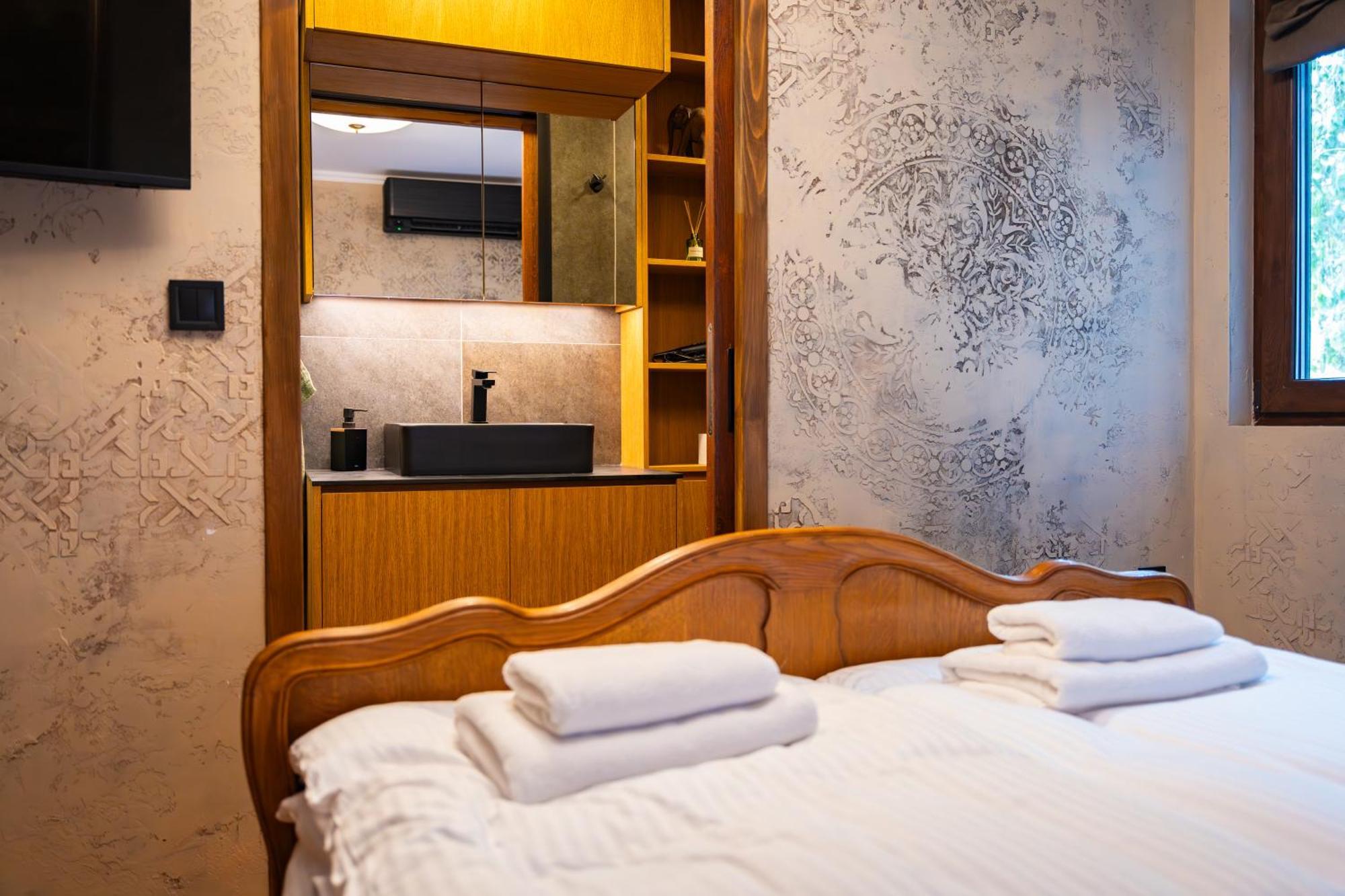 Iatrus Guest Apartment & Sauna Veliko Tarnovo Exterior foto